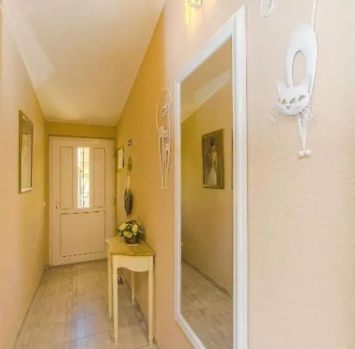Apartament Nives Trogir