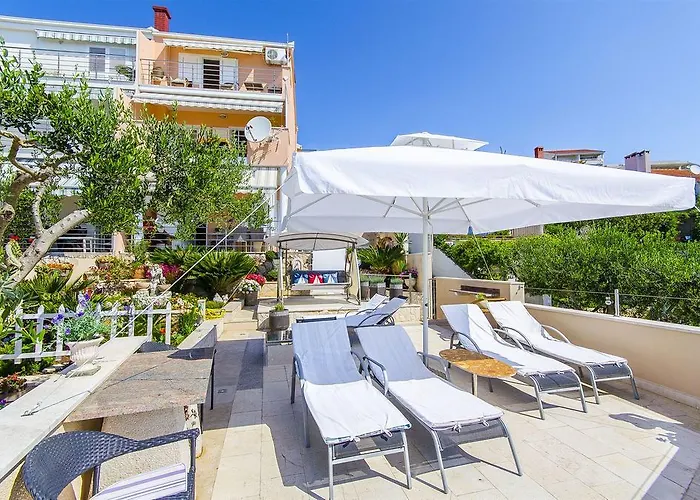 Apartament Nives Trogir