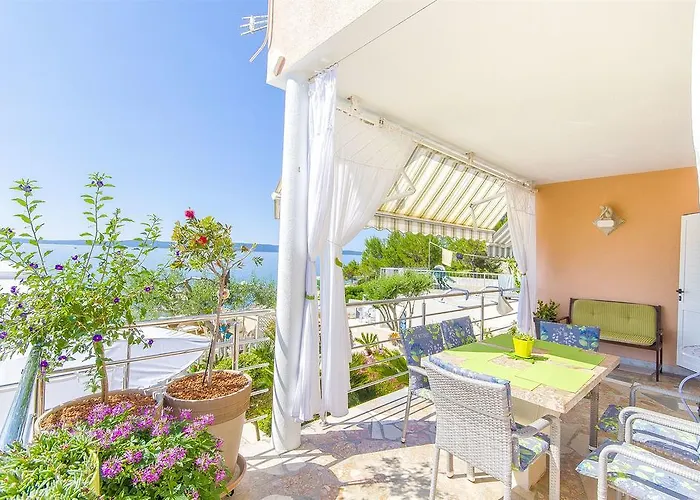 Apartament Nives *