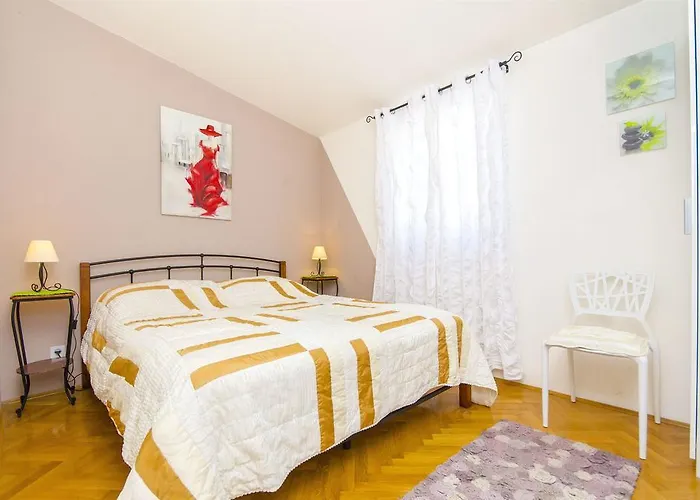 Nives Apartament Trogir