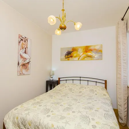 Apartment Nives *